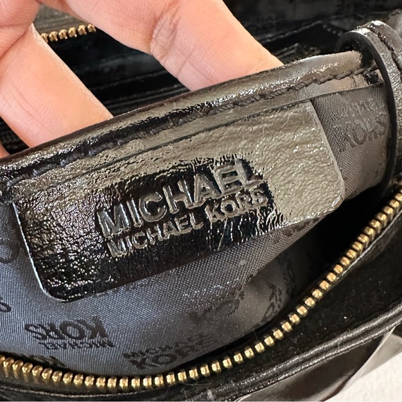 Authentic Michael Kors Leather Handbag - Picture 10 of 13